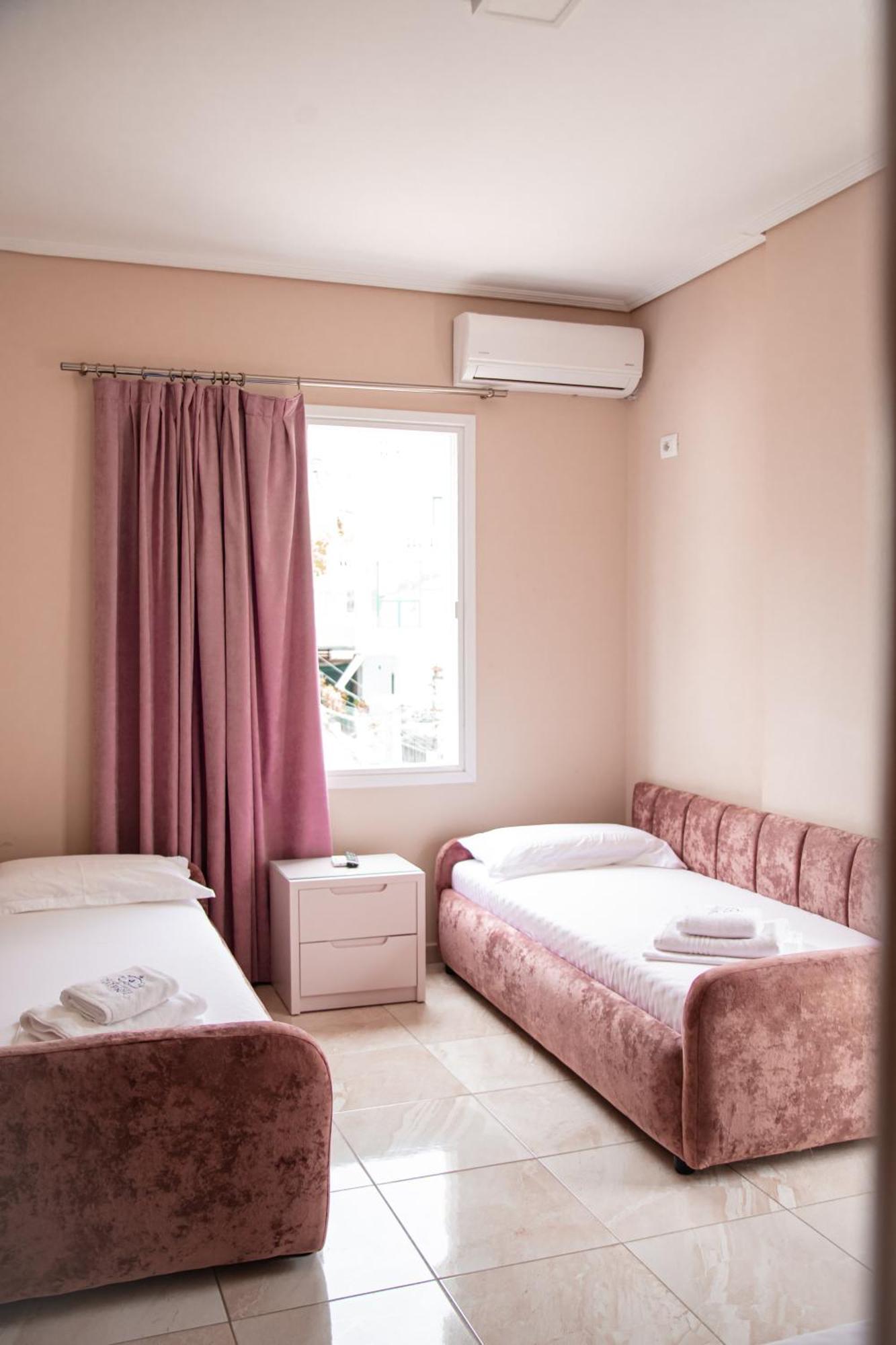 Vila E Bardhe Sarandë 외부 사진