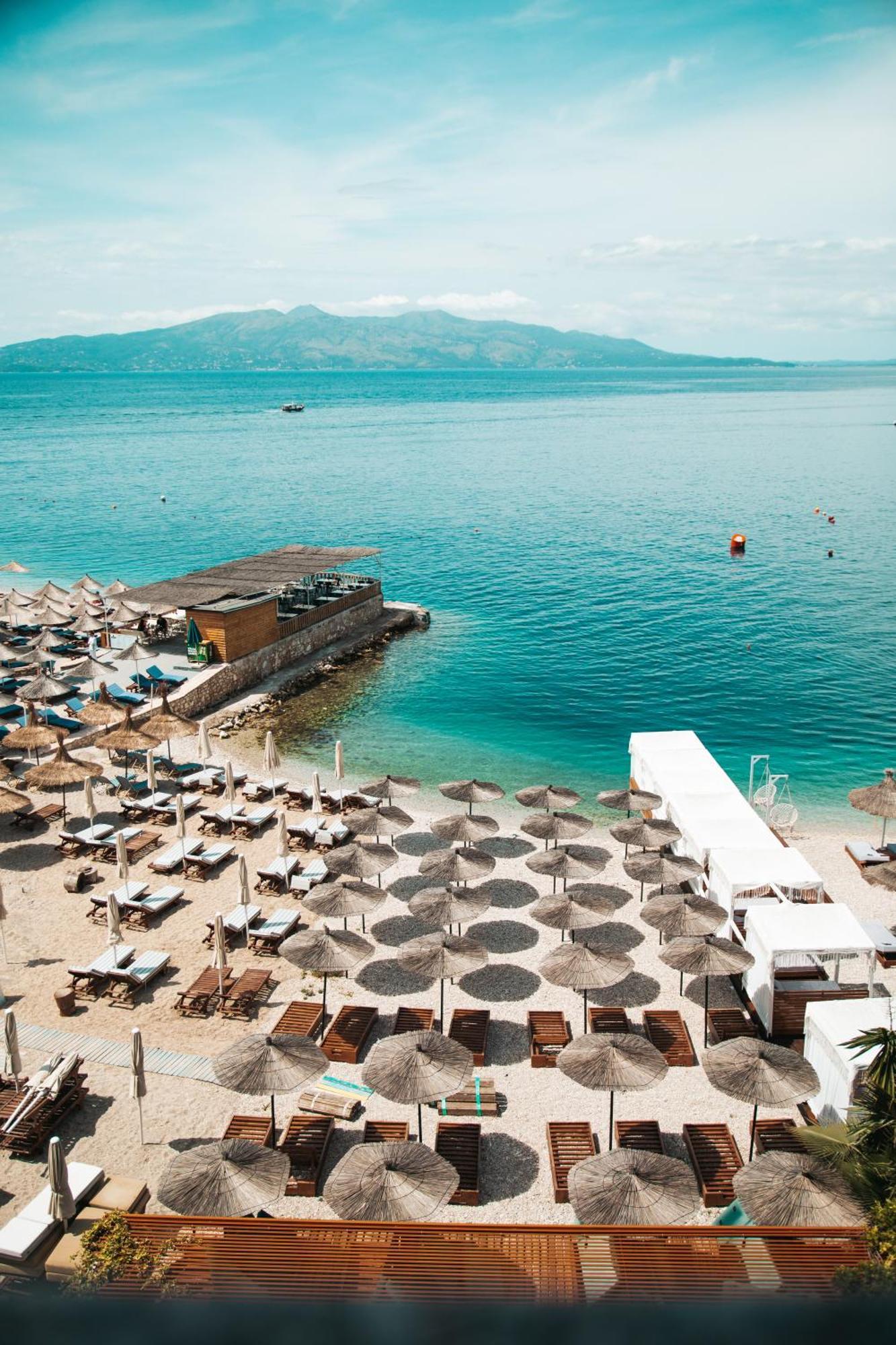 Vila E Bardhe Sarandë 외부 사진